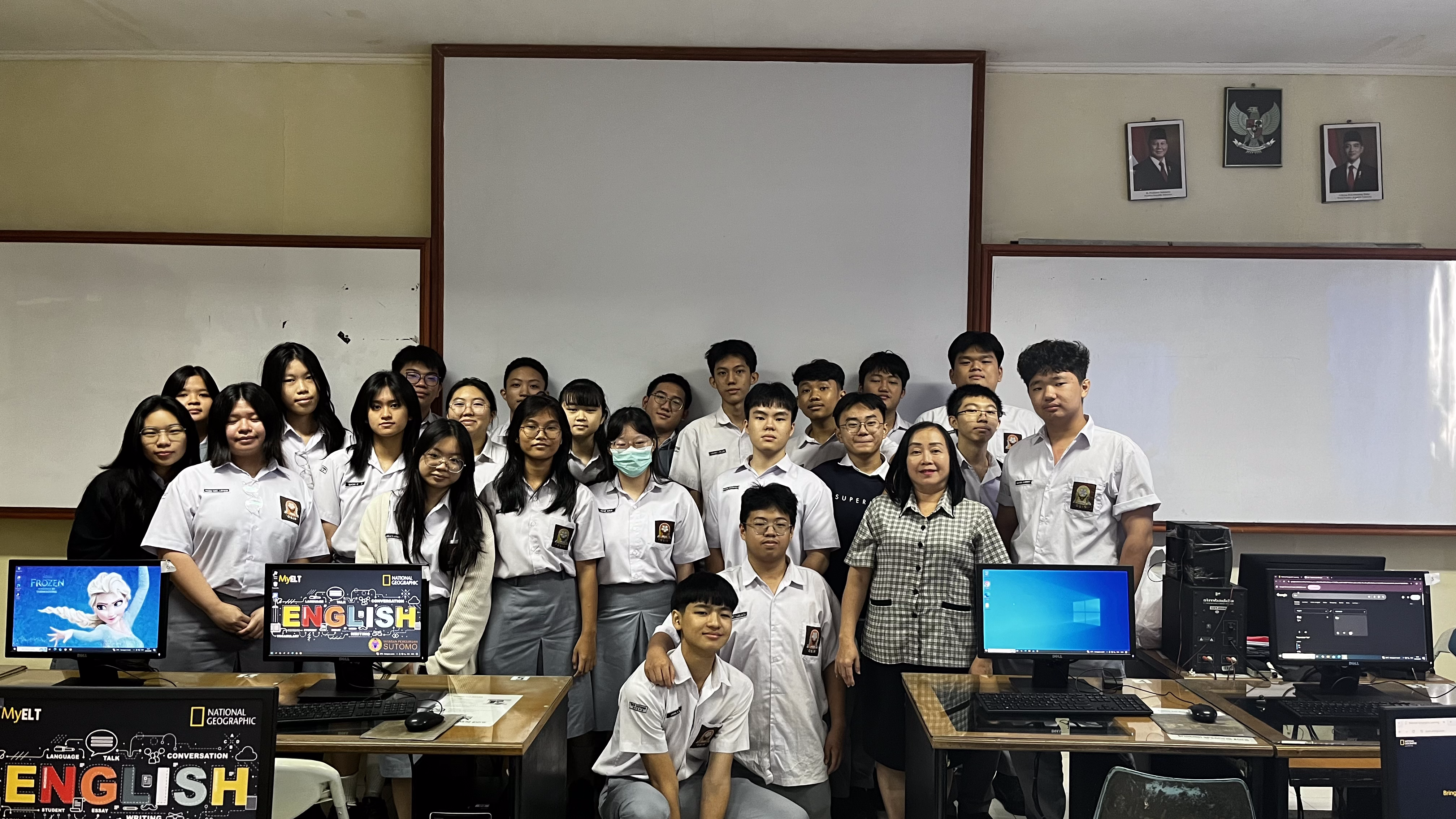 XI92425_LM Ms LHS .png