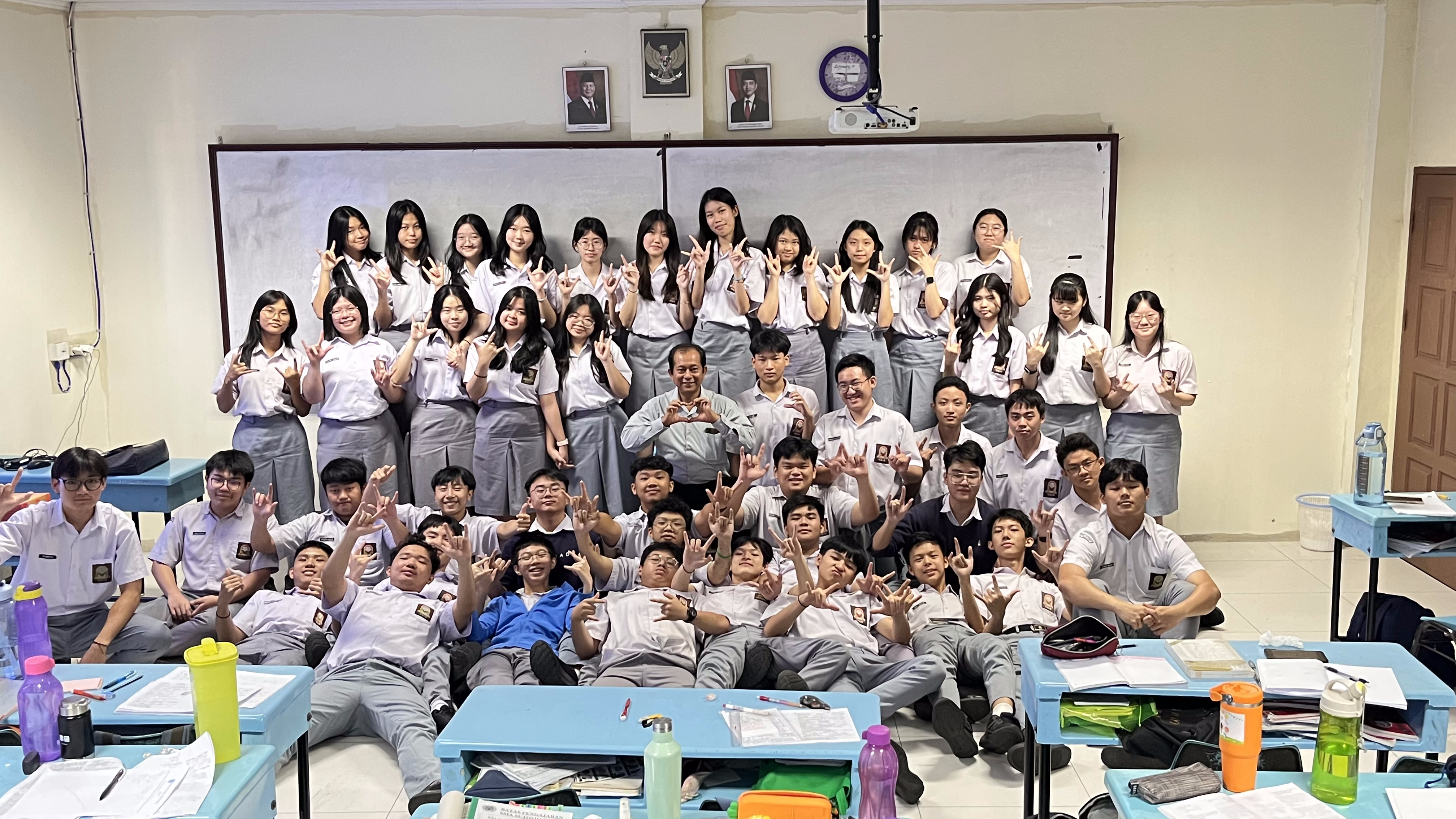 XI92425_LM Pak Eduard.png