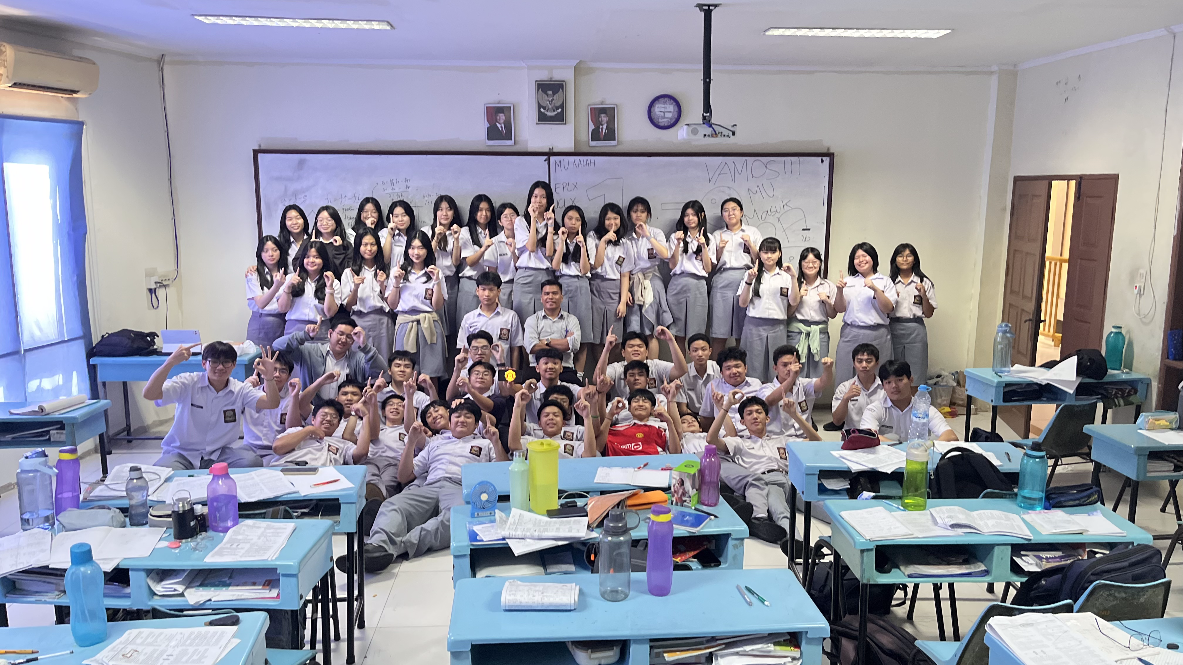 XI92425_LM Pak Rolas.png